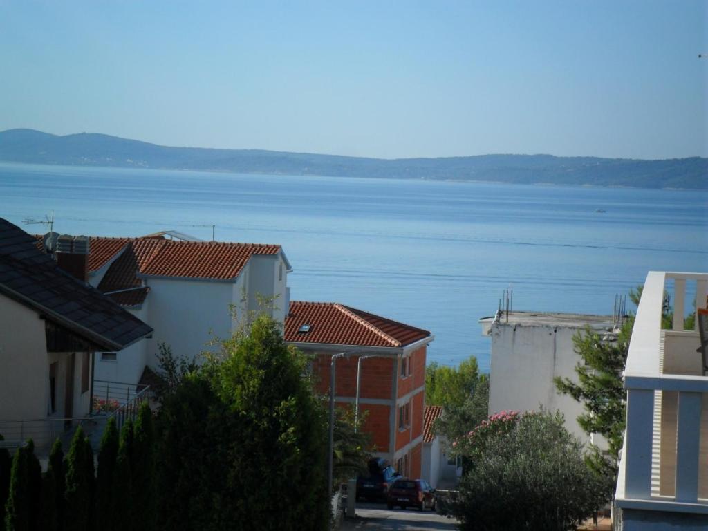 Apartment In Okrug Gornji With Seaview, Balcony, Air Condition, Wifi Trogir Exterior photo